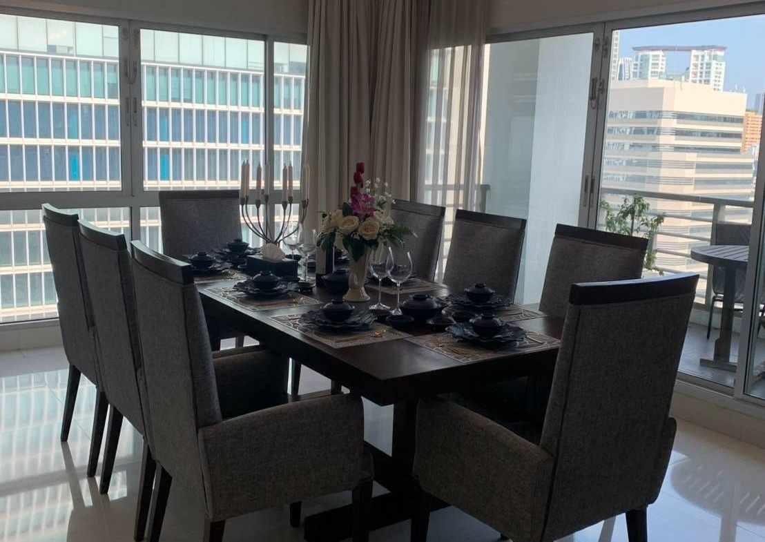 5-Bed, 4-Bath, 385 sqm Duplex Penthouse at Royal Residence Park for Rent near Lumphini MRT, 250,000 THB/month