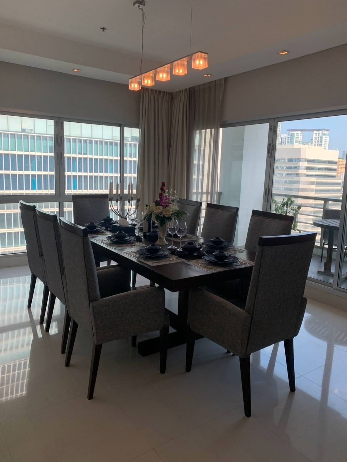5-Bed, 4-Bath, 385 sqm Duplex Penthouse at Royal Residence Park for Rent near Lumphini MRT, 250,000 THB/month