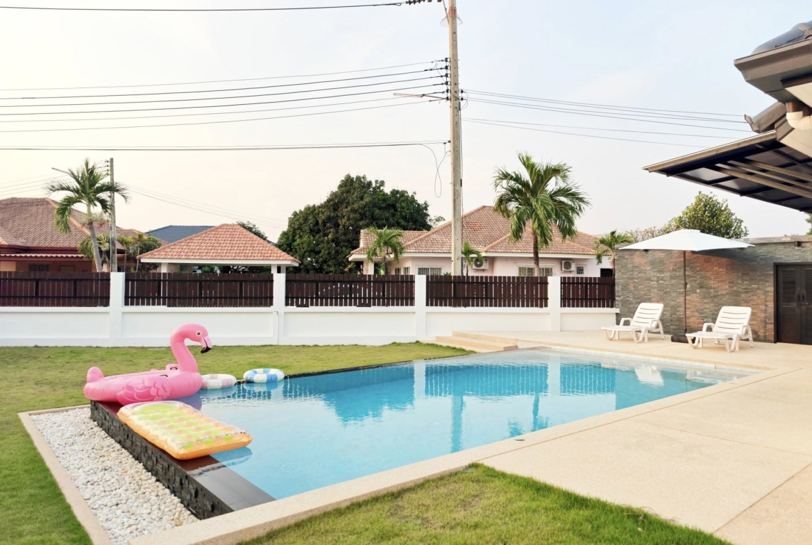 4-Bedroom, 3-Bathroom Villa for Sale in Villa in Pattaya Tropical Village, 320 sqm, 12,900,000 THB, Near Pattaya Railway Station
