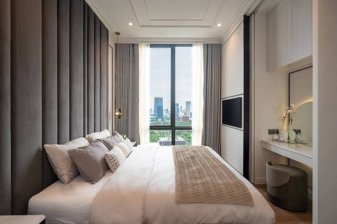 3-Bedroom, 3-Bathroom Condo for Rent at MUNIQ Lang Suan, 123.29 Sqm, 180,000 THB/Month, Near BTS Ploenchit