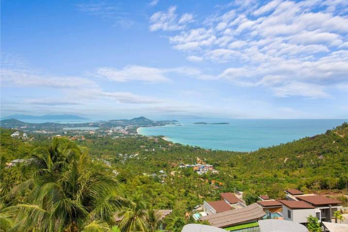 Luxury 4-bed 4.5-bath 882 SQM Villa Coco Koh Samui for sale. Private infinity pool, ocean views, top location in Chaweng Noi. Price 39.75M THB. Contact us now!