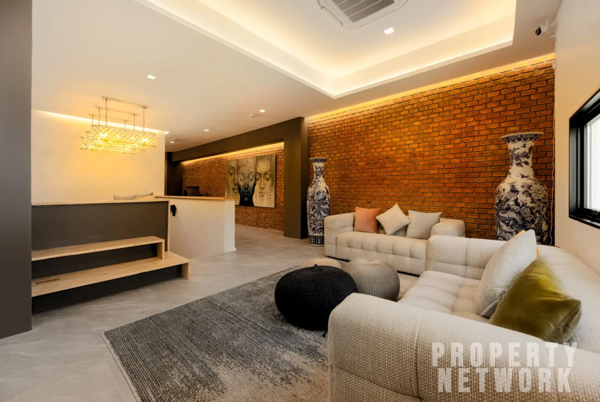 3-Bed, 4-Bath, 326 sqm Condo for Sale at President Park, Kathu, Phuket – 43,500,000 THB, Pet-Friendly, Near MRT Queen Sirikit National Convention Centre
