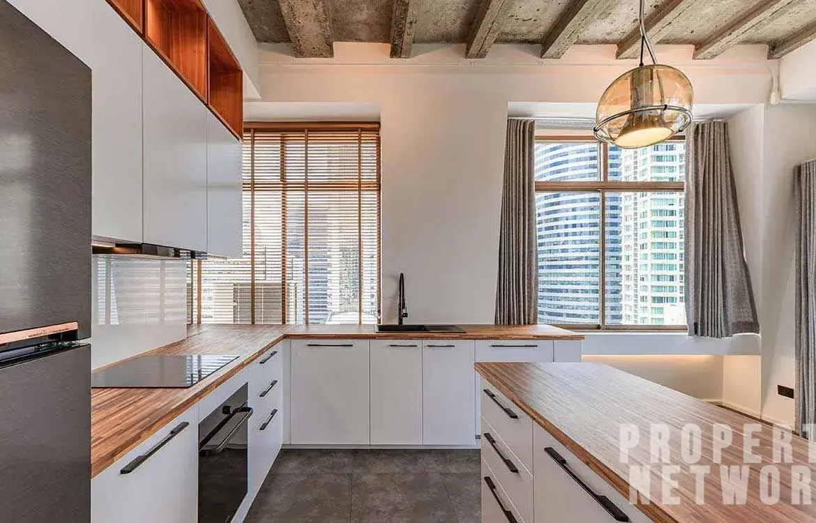1-Bed, 2-Bath, 129 sqm Condo for Sale at Diamond Tower, Bang Rak, Bangkok – 16,900,000 THB, Near BTS Chong Nonsi Station