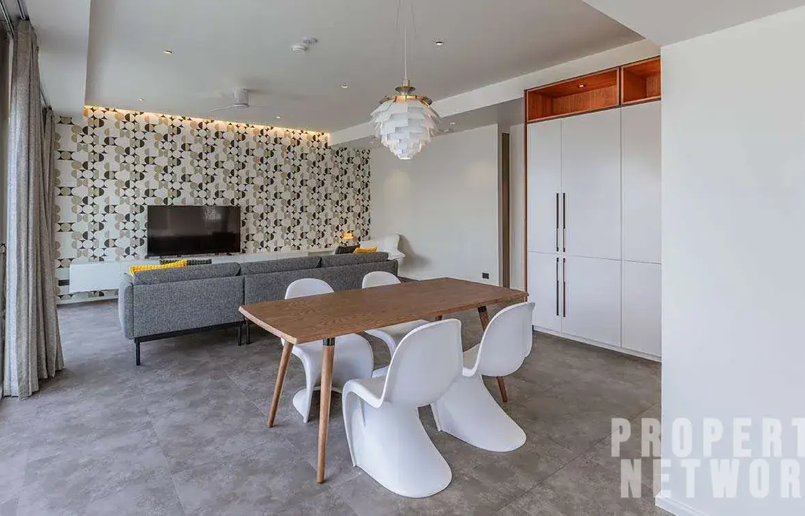 1-Bed, 2-Bath, 129 sqm Condo for Sale at Diamond Tower, Bang Rak, Bangkok – 16,900,000 THB, Near BTS Chong Nonsi Station