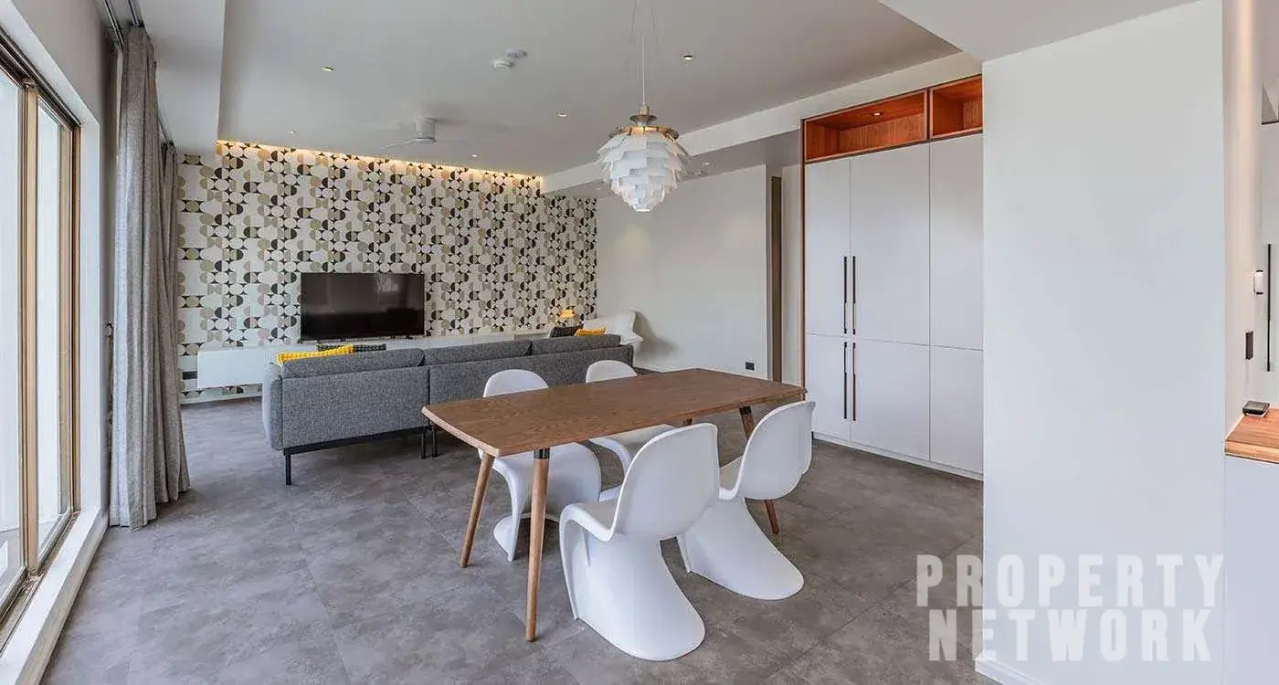 1-Bed, 2-Bath, 129 sqm Condo for Sale at Diamond Tower, Bang Rak, Bangkok – 16,900,000 THB, Near BTS Chong Nonsi Station