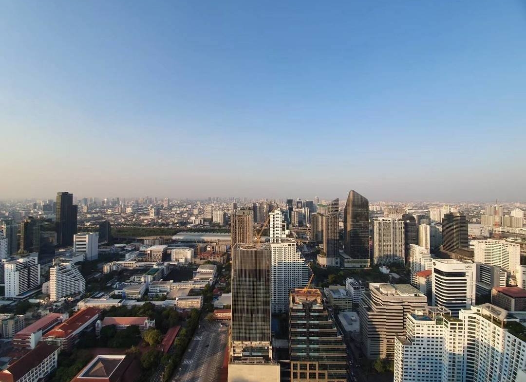 Luxury 1-Bedroom condo at The ESSE Asoke, 44.5 sqm, fully furnished, available for rent at 50K/month. Prime location, close to BTS, MRT, and Terminal 21.