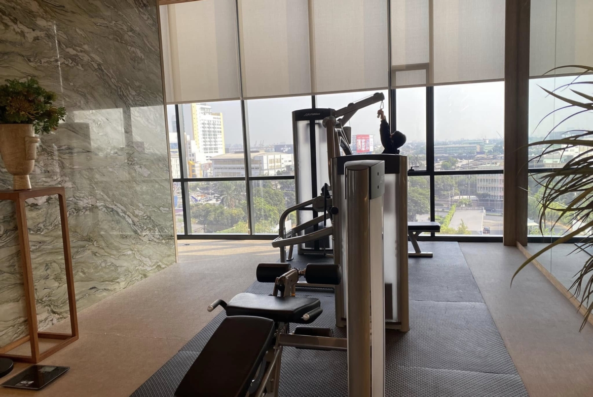 Stylish 1-bed 1-bath condo at Oka Haus Sukhumvit 36, 34.27 sqm, 30th floor river view. For sale at 5.2M. Modern amenities and prime location.