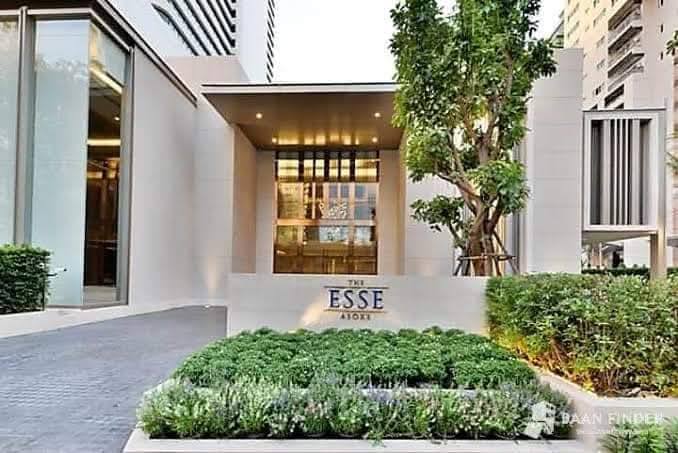 Luxury 1-Bedroom condo at The ESSE Asoke, 44.5 sqm, fully furnished, available for rent at 50K/month. Prime location, close to BTS, MRT, and Terminal 21.