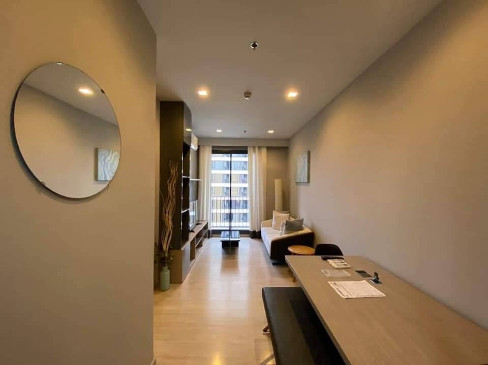 Beautiful 2-bedroom, 2-bathroom condo for rent at M Thonglor 10, 57.5 sqm, pet-friendly, fully furnished, for 45,000 THB/month. Contact us for more details!
