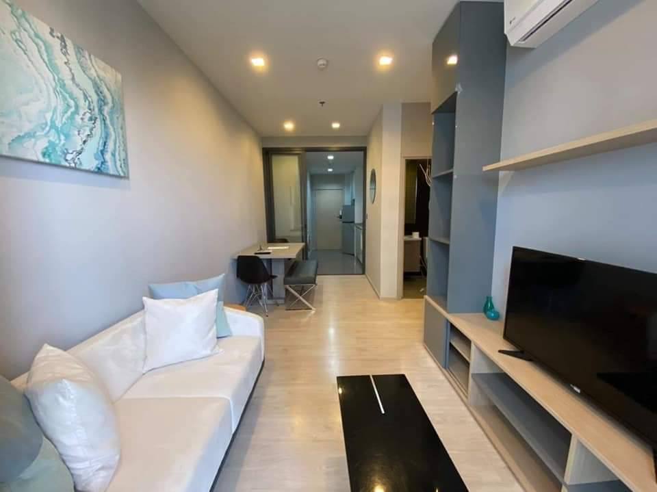 Beautiful 2-bedroom, 2-bathroom condo for rent at M Thonglor 10, 57.5 sqm, pet-friendly, fully furnished, for 45,000 THB/month. Contact us for more details!