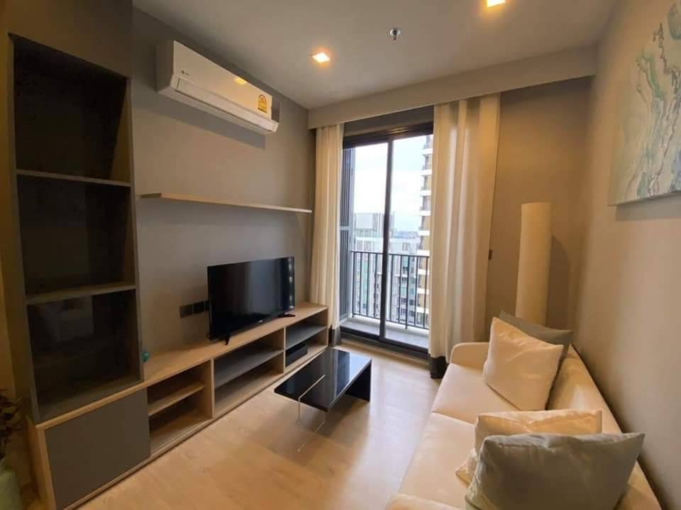 Beautiful 2-bedroom, 2-bathroom condo for rent at M Thonglor 10, 57.5 sqm, pet-friendly, fully furnished, for 45,000 THB/month. Contact us for more details!