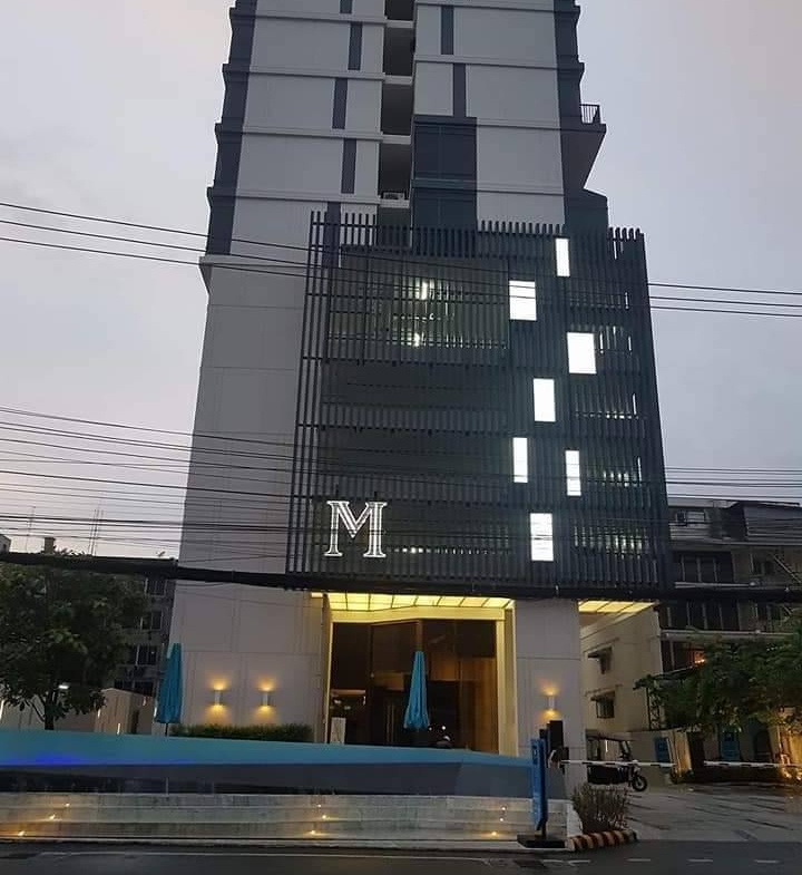 Beautiful 2-bedroom, 2-bathroom condo for rent at M Thonglor 10, 57.5 sqm, pet-friendly, fully furnished, for 45,000 THB/month. Contact us for more details!