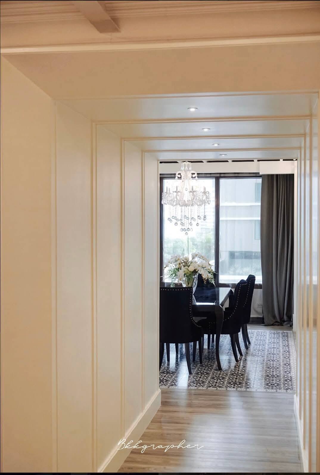 Stunning 3-bedroom, 3-bathroom duplex condo at The Emporio Place, 169 sqm, for rent at 120,000 THB/month. Contact us for more details or to schedule a viewing!