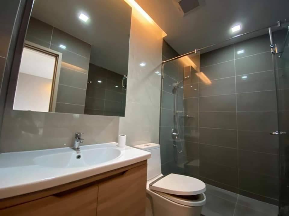 Beautiful 2-bedroom, 2-bathroom condo for rent at M Thonglor 10, 57.5 sqm, pet-friendly, fully furnished, for 45,000 THB/month. Contact us for more details!