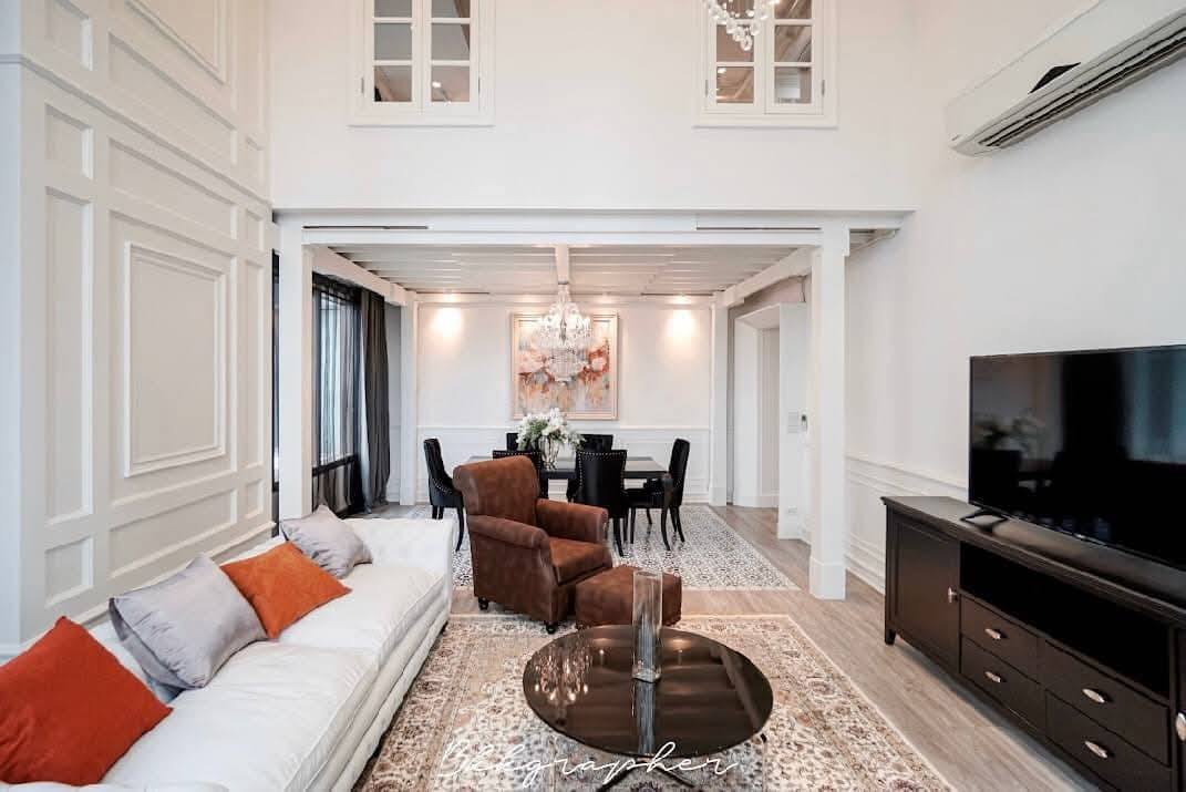 Stunning 3-bedroom, 3-bathroom duplex condo at The Emporio Place, 169 sqm, for rent at 120,000 THB/month. Contact us for more details or to schedule a viewing!