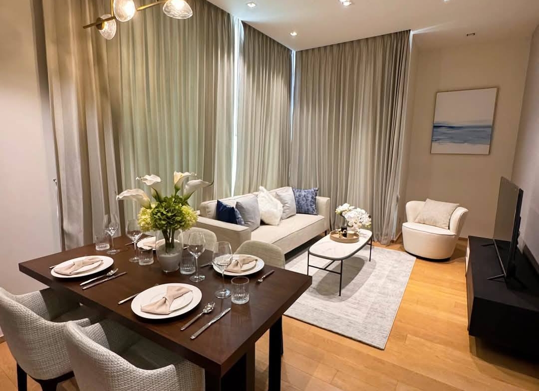 Luxury 2-bed 2-bath condo at 28 Chidlom, 74 sqm, fully furnished, near BTS Chidlom. For rent at 85K/month. Premium facilities and prime location.