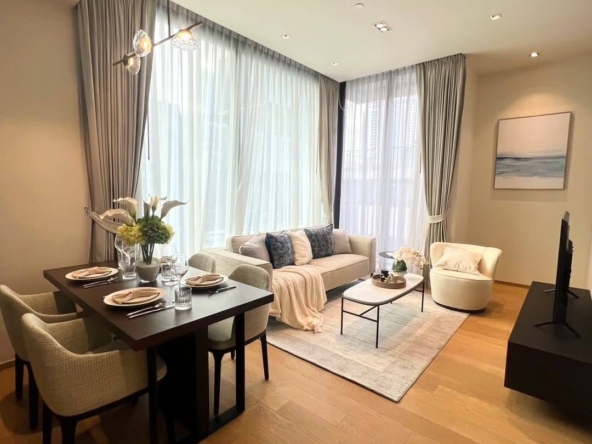 Luxury 2-bed 2-bath condo at 28 Chidlom, 74 sqm, fully furnished, near BTS Chidlom. For rent at 85K/month. Premium facilities and prime location.
