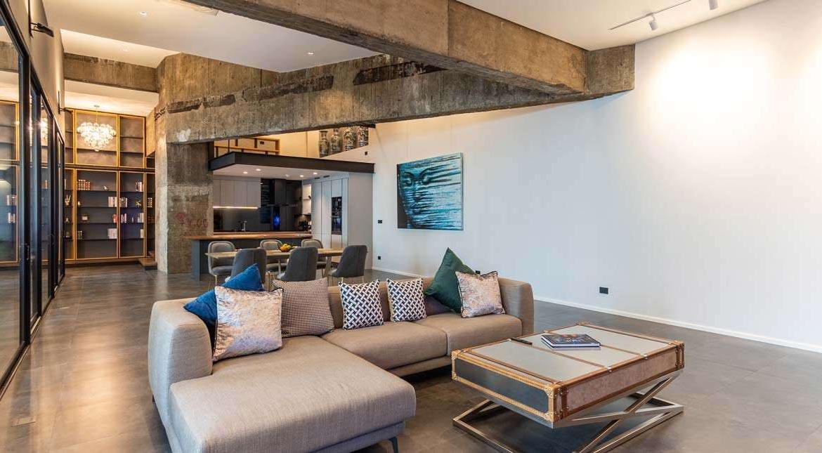 Brand new 3-bedroom, 4-bathroom loft-style unit at President Park Sukhumvit 24, 326 sqm. Fully furnished. For sale at 43,500,000 THB. Contact us for a viewing.