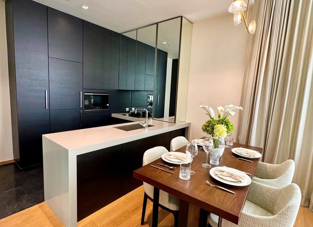 Luxury 2-bed 2-bath condo at 28 Chidlom, 74 sqm, fully furnished, near BTS Chidlom. For rent at 85K/month. Premium facilities and prime location.