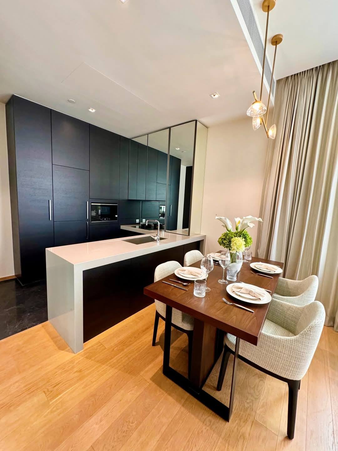 Luxury 2-bed 2-bath condo at 28 Chidlom, 74 sqm, fully furnished, near BTS Chidlom. For rent at 85K/month. Premium facilities and prime location.