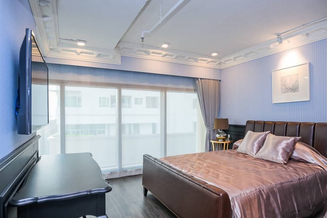 Stunning 3-bedroom, 3-bathroom duplex condo at The Emporio Place, 169 sqm, for rent at 120,000 THB/month. Contact us for more details or to schedule a viewing!