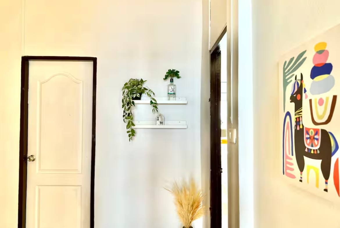 Pet-friendly 3-bed, 2-bath house for rent in Ekkamai 12/Pridi 31. Fully furnished. Short-term lease only (May–August 2025). Rent 65,000 THB/month.