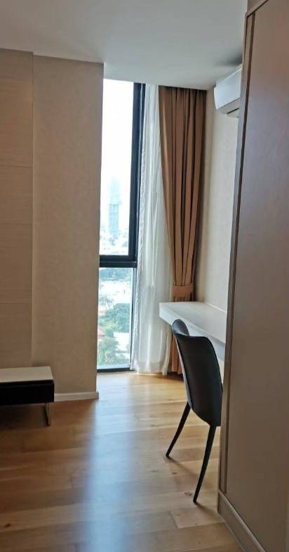 Pet-friendly 2-bed, 2-bath condo at Estella Ekkamai, 59.42 sqm, fully furnished, 24th floor, top facilities. Only 35,000 THB/month. Available March 31, 2025.
