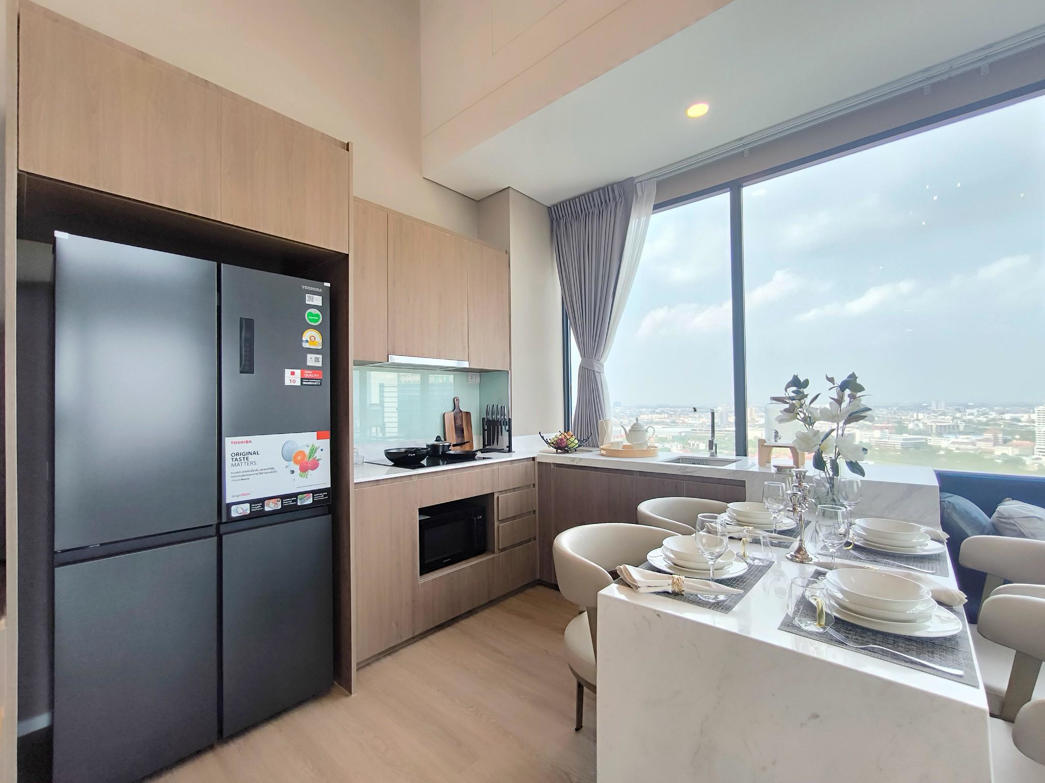 Modern 2-bed, 2-bath duplex condo at Siamese Rama 9. 65 sq.m on 17F, fully furnished. Just minutes to MRT Rama 9. Rent 55,000 THB/month. Ready to move in.