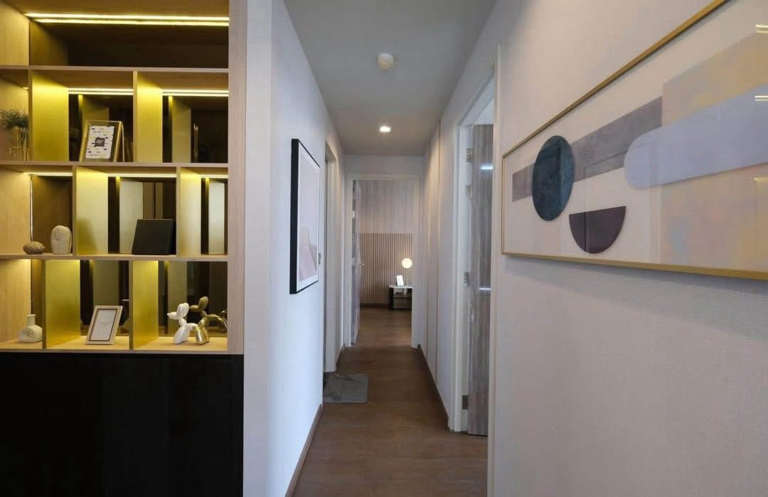 Luxury 2BR 2BA 63sqm condo at Ideo Q Sukhumvit 36 for rent, high floor, modern amenities, near BTS Thong Lo. 60,000 THB/month. Prime location.