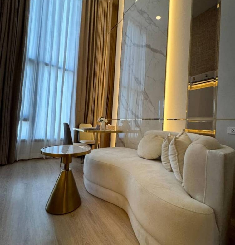 Brand new duplex 2 Bed 1 Bath 52sqm at LIFE Rama 4-Asoke for rent, fully furnished, premium appliances, near BTS Queen Sirikit. 45,000 THB/month.