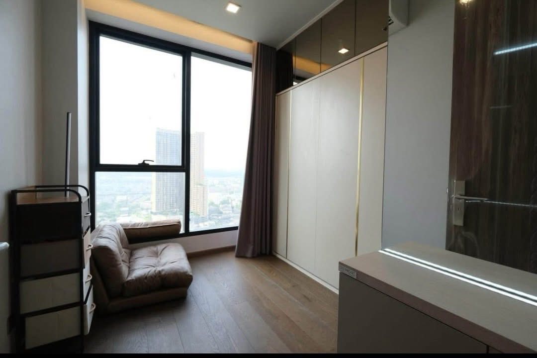 Luxury 2BR 2BA 63sqm condo at Ideo Q Sukhumvit 36 for rent, high floor, modern amenities, near BTS Thong Lo. 60,000 THB/month. Prime location.
