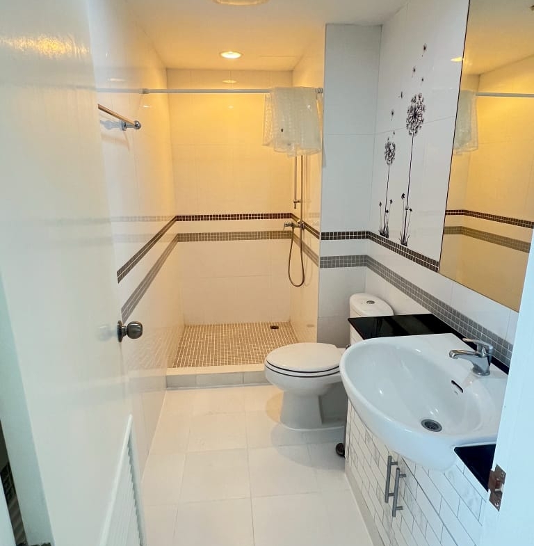 2-Bed, 2-Bath, 77 sqm Condo for Rent at Sathorn Plus by The Garden, 35K THB, Near BTS Chong Nonsi – Quiet Oasis in Central Bangkok