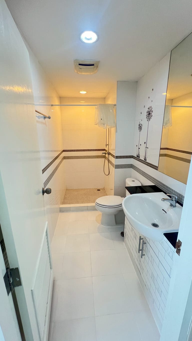 2-Bed, 2-Bath, 77 sqm Condo for Rent at Sathorn Plus by The Garden, 35K THB, Near BTS Chong Nonsi – Quiet Oasis in Central Bangkok