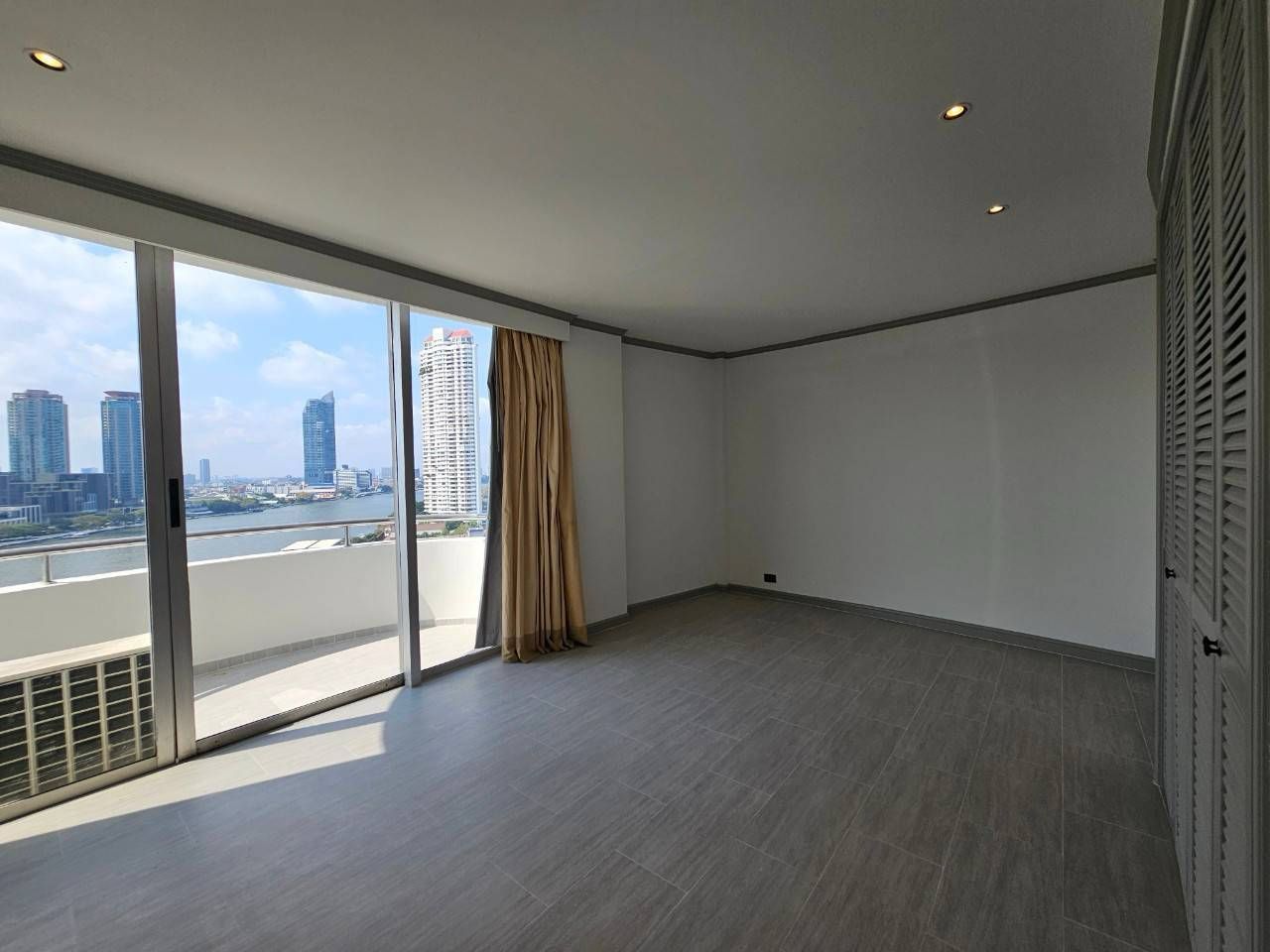3-Bed, 3-Bath, 273 sqm Condo at Supakarn, IconSiam Station, For Sale at 29.5M THB – Riverfront Views, Luxury Living in Central Bangkok