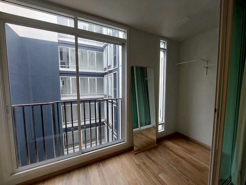 1-Bed, 1-Bath, 51 SQ.M Condo at Maestro 01 Sathorn-Yenakat, Rent 30,000 THB/month or Buy 7,300,000 THB, Near MRT Lumpini, Pet-Friendly