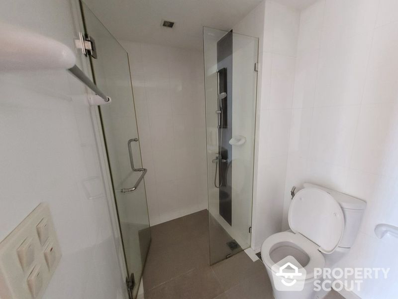 1-Bed, 1-Bath, 55 SQ.M Condo at DLV Thong Lo 20, Rent 25,000 THB/month, Near BTS Thong Lo, Fully Furnished in Prime Thonglor Location