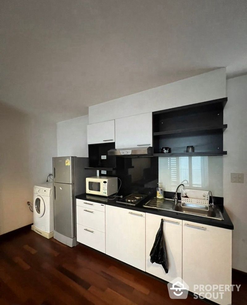 1-Bed, 1-Bath, 55 SQ.M Condo at DLV Thong Lo 20, Rent 25,000 THB/month, Near BTS Thong Lo, Fully Furnished in Prime Thonglor Location
