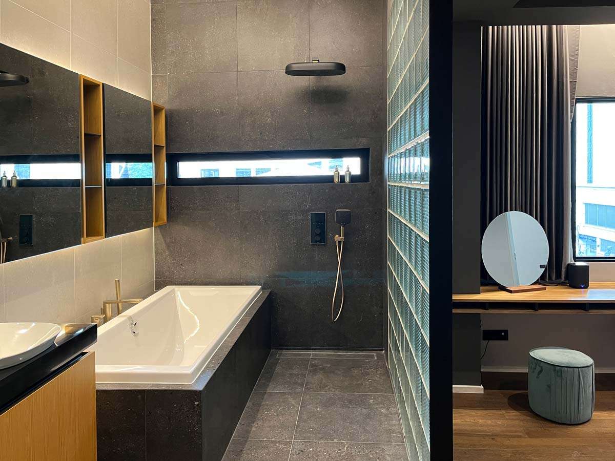 3-Bedroom, 4-Bathroom, 326 sqm Luxury Loft Condo for Sale at The Chocolate Factory, Sukhumvit Soi 24, Near BTS Phrom Phong, Freehold, 43.5M THB