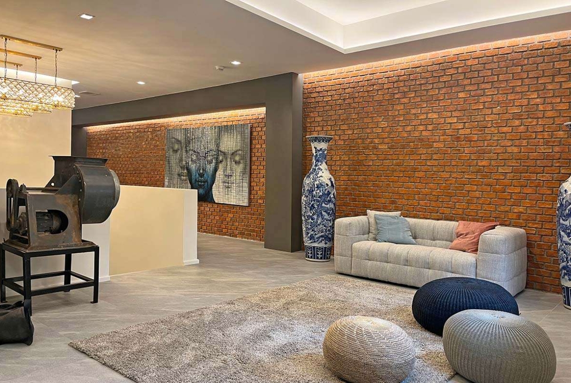 3-Bedroom, 4-Bathroom, 326 sqm Luxury Loft Condo for Sale at The Chocolate Factory, Sukhumvit Soi 24, Near BTS Phrom Phong, Freehold, 43.5M THB