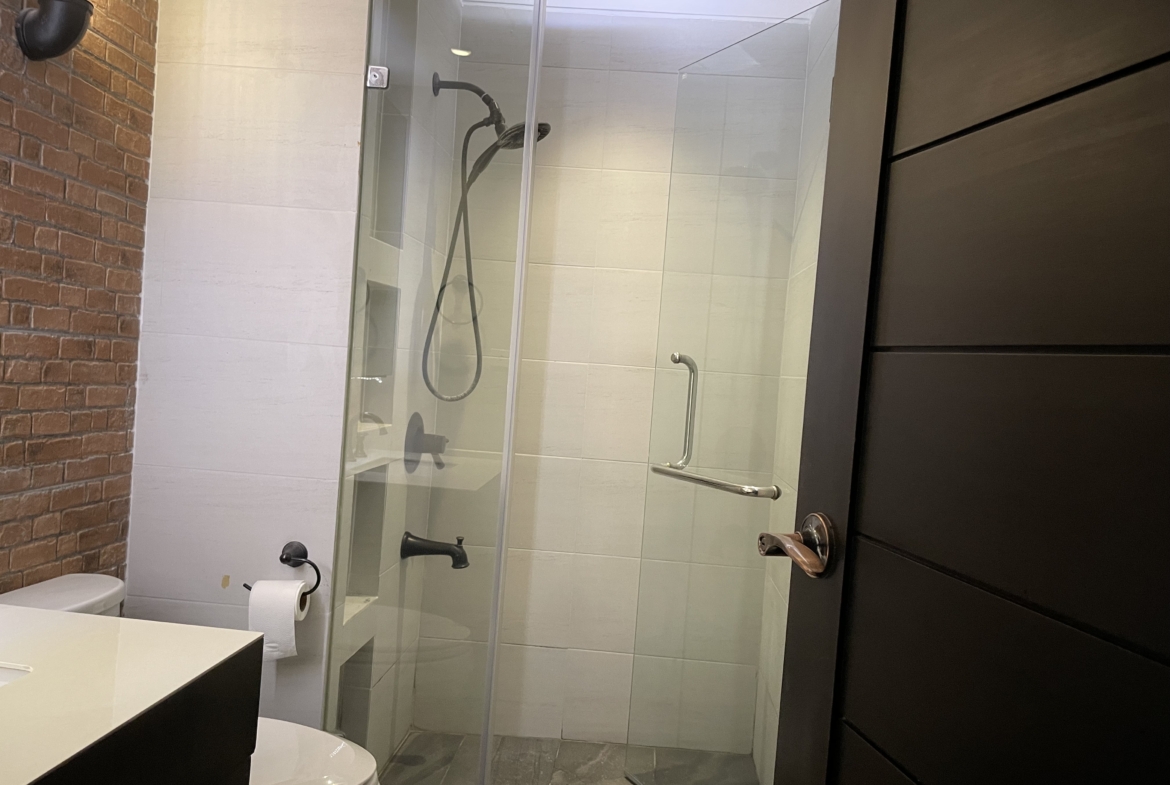 3-Bed, 3-Bath Condo for Sale at Baan Phrompong, 193 sqm, ฿11.5 Million, Near Phrom Phong BTS – Luxury Living in Sukhumvit 39, Bangkok.
