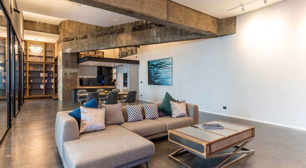 3-Bedroom, 4-Bathroom, 326 sqm Luxury Loft Condo for Sale at The Chocolate Factory, Sukhumvit Soi 24, Near BTS Phrom Phong, Freehold, 43.5M THB