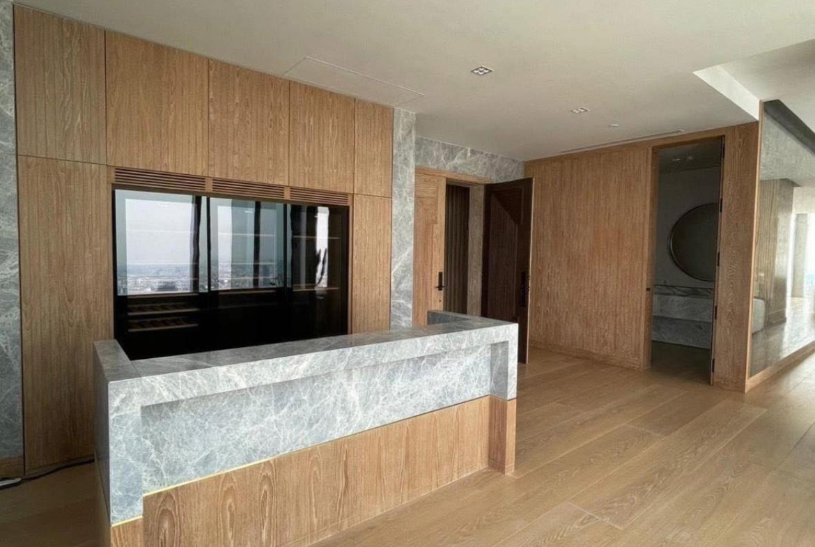 Ultra-luxury 4BR penthouse at Ritz-Carlton MahaNakhon, 1000 SQM on high floor. Now for rent at 2M THB/month. Unrivaled elegance, skyline views.