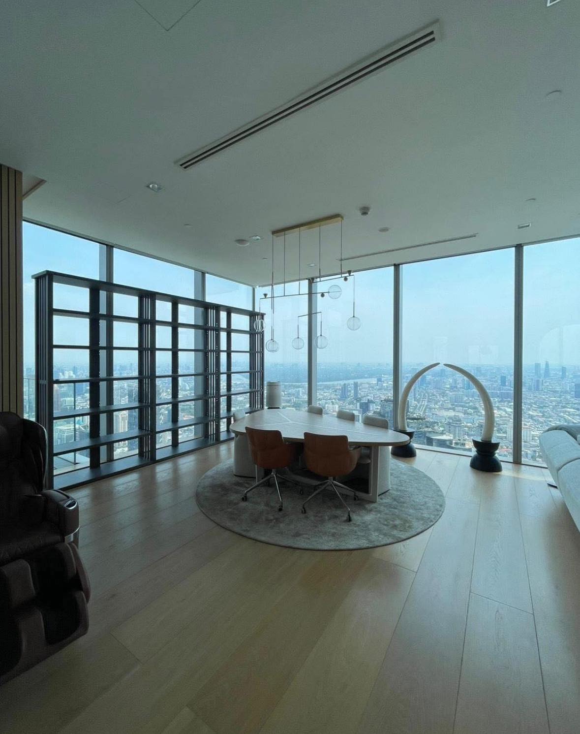Ultra-luxury 4BR penthouse at Ritz-Carlton MahaNakhon, 1000 SQM on high floor. Now for rent at 2M THB/month. Unrivaled elegance, skyline views.