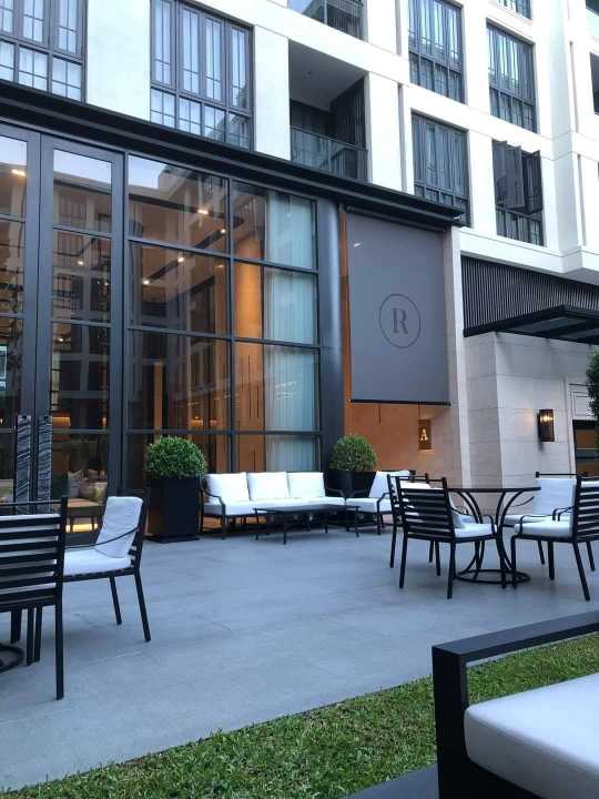 Luxury 2+1BR condo at The Reserve Sukhumvit 61. 122sqm, fully furnished, top amenities. Rent 150,000 THB/month. BTS Ekkamai nearby.