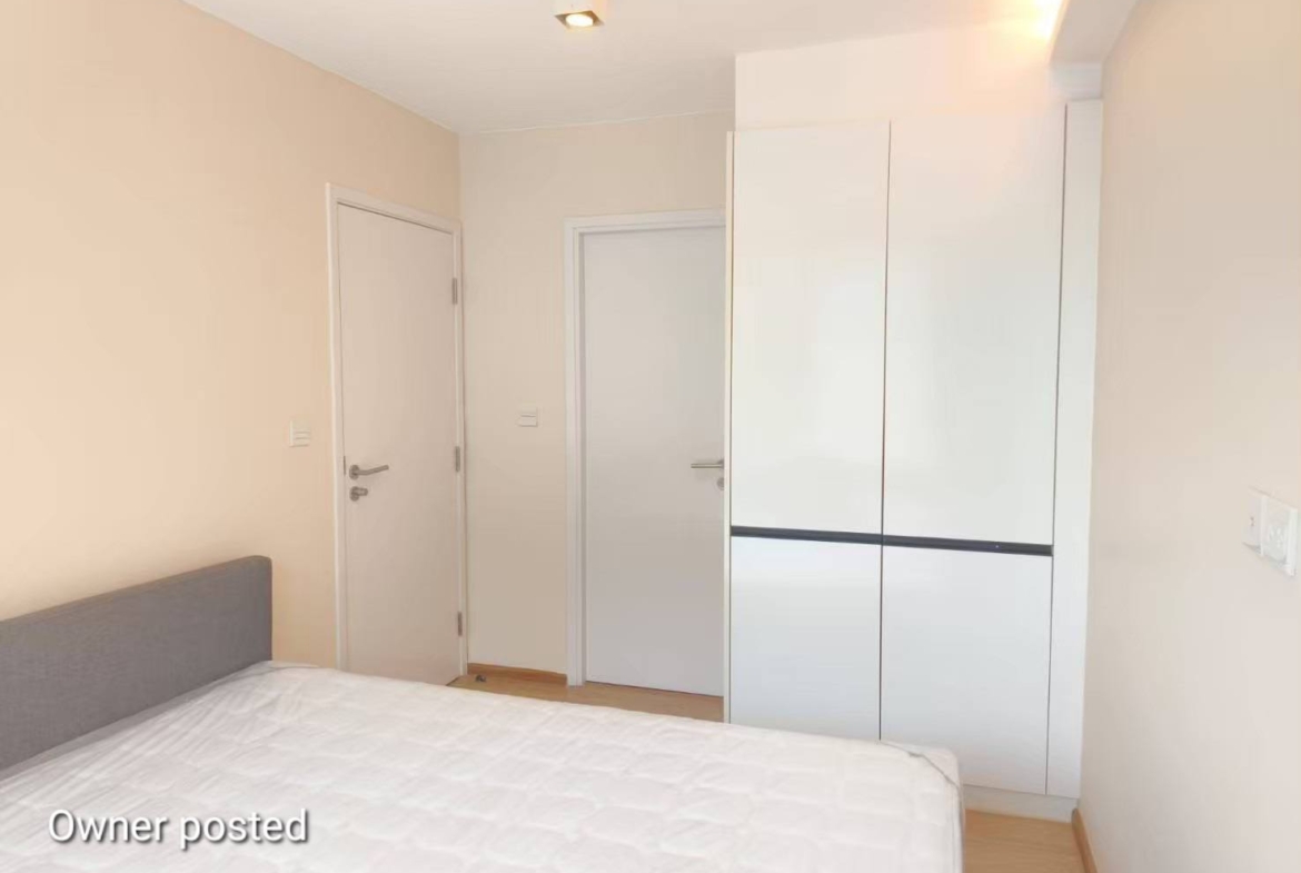 Pet-friendly 1 bed condo at Maestro 39 near BTS Phrom Phong. Fully furnished, peaceful corner unit with top facilities. Ready to move in!