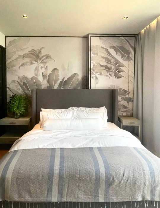 Luxury 2+1BR condo at The Reserve Sukhumvit 61. 122sqm, fully furnished, top amenities. Rent 150,000 THB/month. BTS Ekkamai nearby.