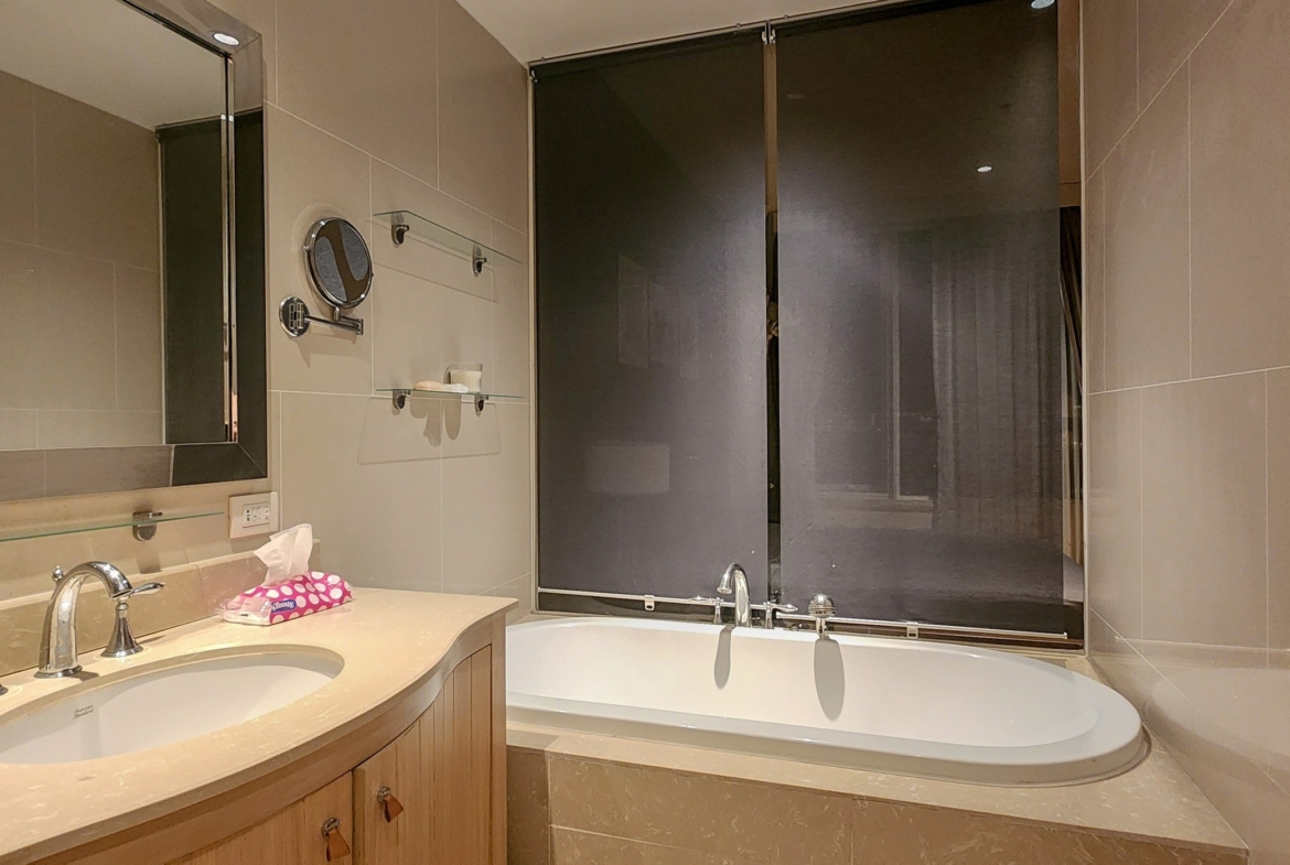 Spacious 2BR duplex at The Empire Place, 108.9 SQ.M, fully furnished, near BTS Chong Nonsi. For sale 18.5MB or rent at 68K/month.