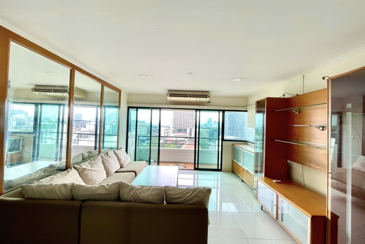 Spacious 2 bed condo at Sathorn Gardens, 94 sqm on 9th floor. Rent ฿40,000/month or buy for ฿11M. Walk to BTS, MRT, Silom & Lumpini Park.