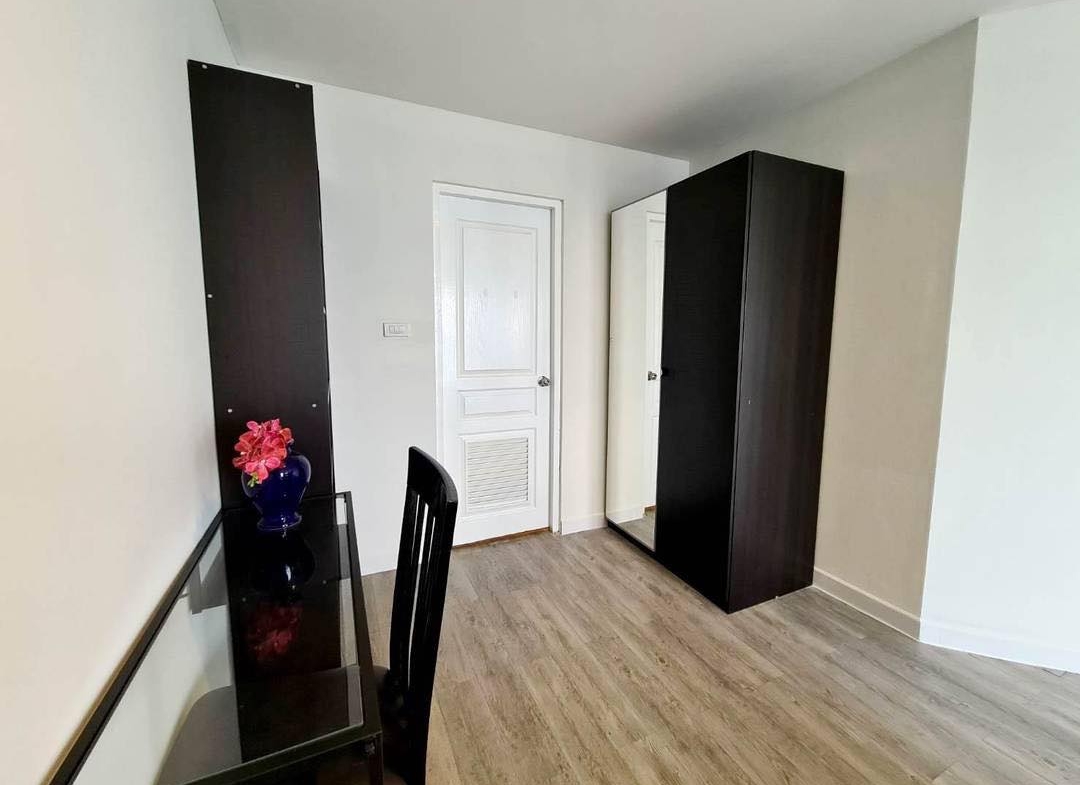 Spacious 2 bed, 2 bath condo for rent at Waterford Diamond Tower, 85 sqm, floor 29. Great Sukhumvit location, 37k/month with Elite Fitness membership.