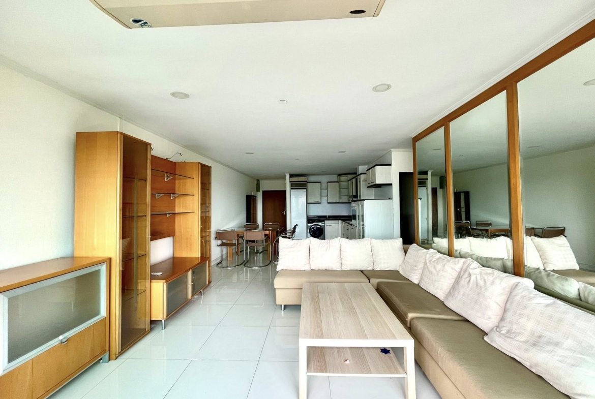 Spacious 2 bed condo at Sathorn Gardens, 94 sqm on 9th floor. Rent ฿40,000/month or buy for ฿11M. Walk to BTS, MRT, Silom & Lumpini Park.